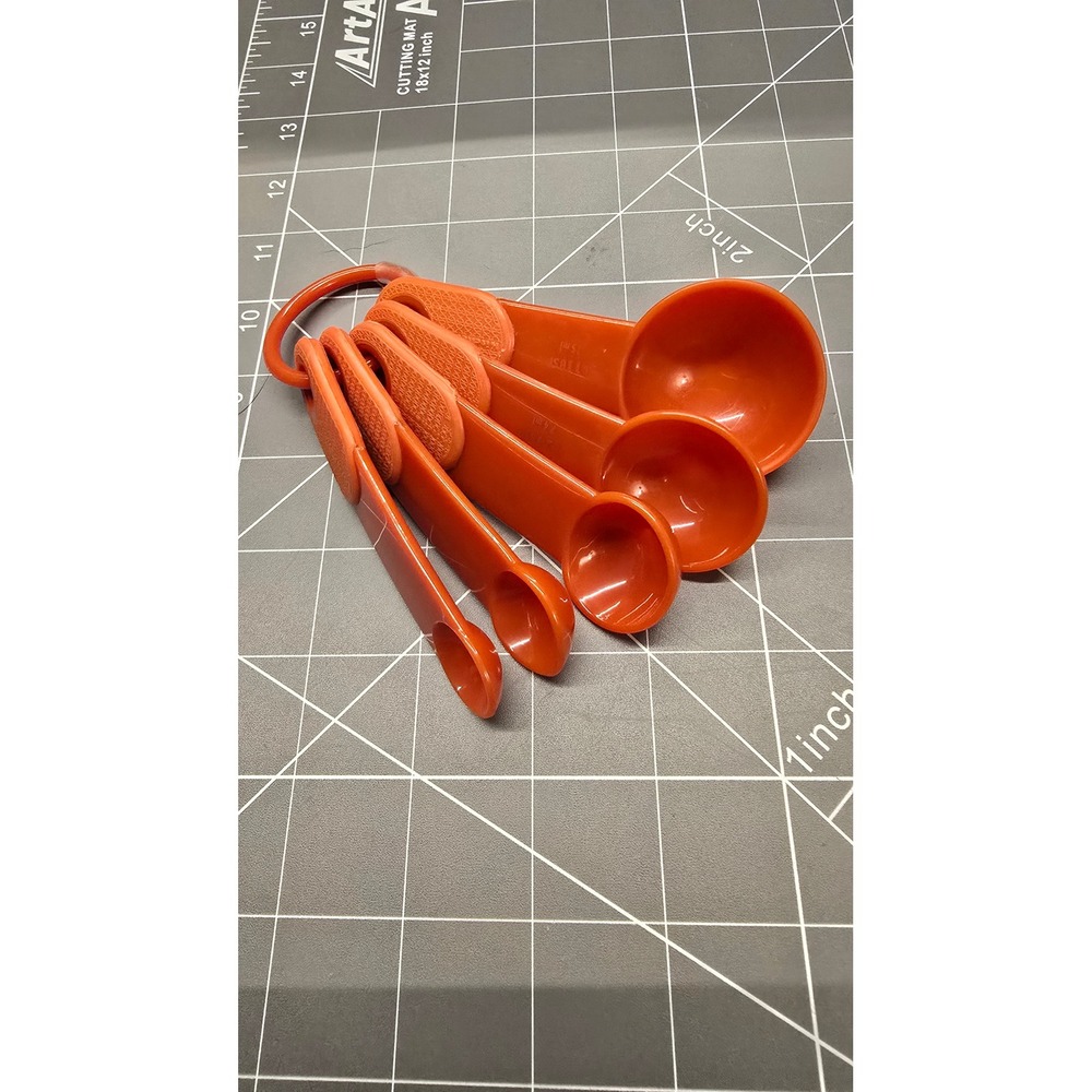 KitchenAid 5 Piece Measuring Spoon Set Orange Plastic with Grip Handles